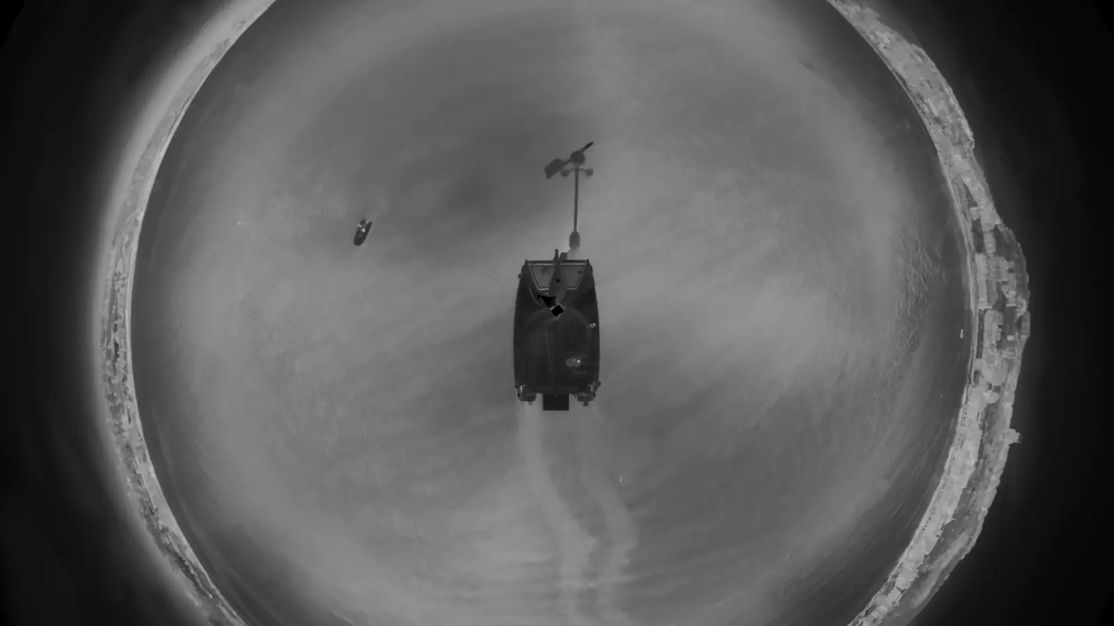 Thermal 360 degree frame of open water with a person in the water off the vessel